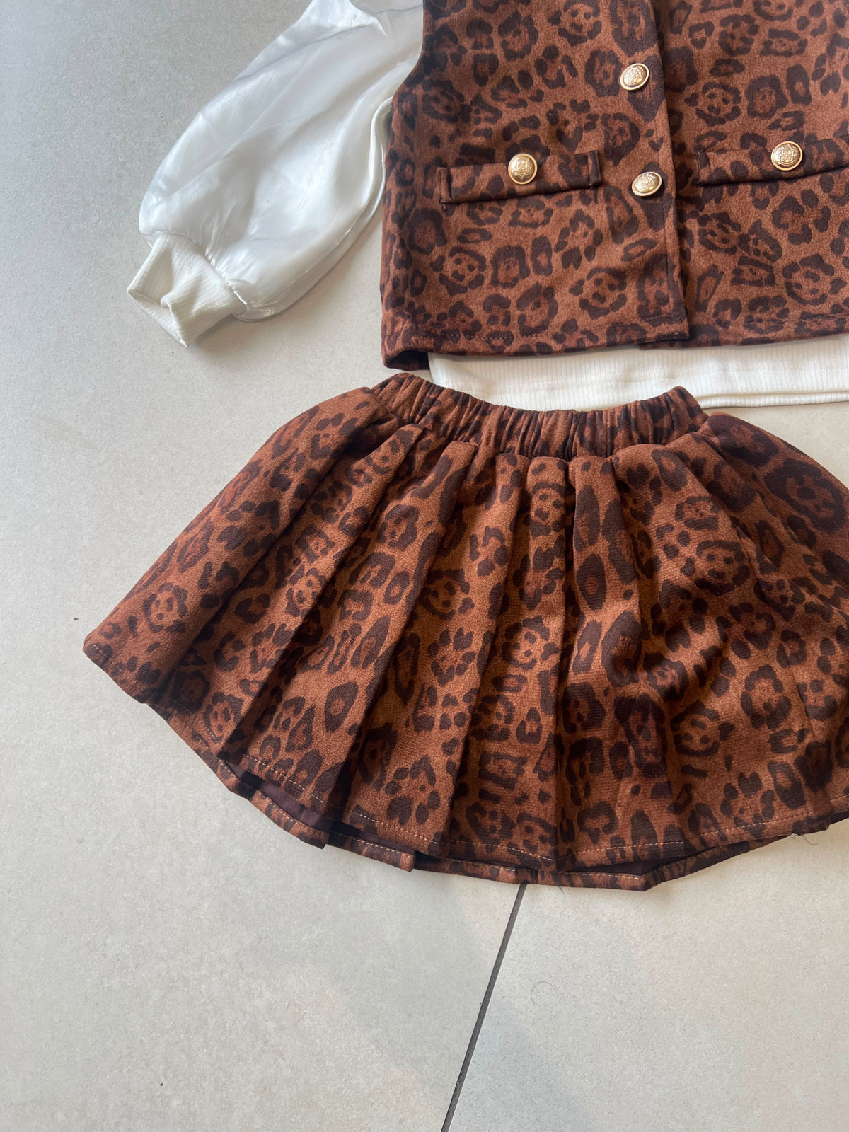 Coordinated Top and Bottom Casual Set for Girls | Ages 2–5, collar detail, aataa kidd