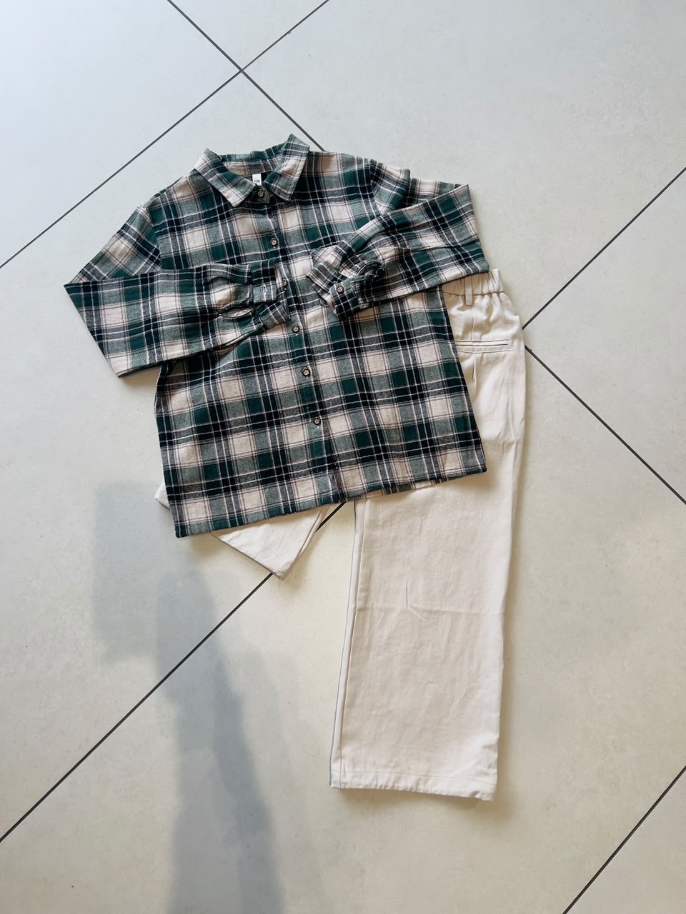 Classic Button-Down Casual Shirt for Boys | Ages 7–8, cuff detail, aataa kidd