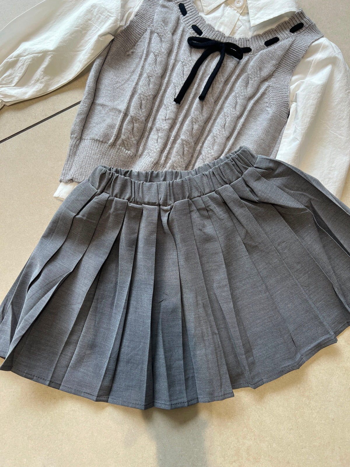 Coordinated Top and Bottom Casual Set for Girls | Ages 3–6, collar detail, aataa kidd