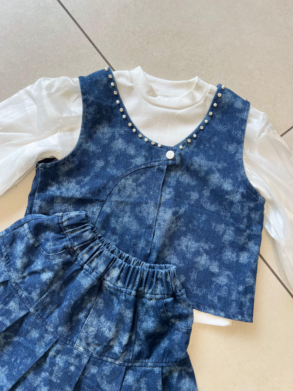 Coordinated Top and Bottom Casual Set for Girls | Ages 5–6, collar detail, aataa kidd